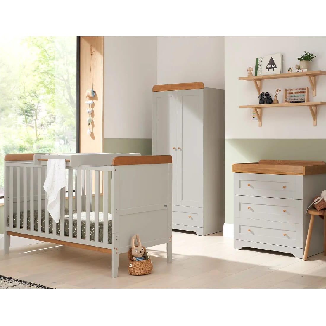 Quality 3 in 1 cot bed changing table chest of drawers on sale